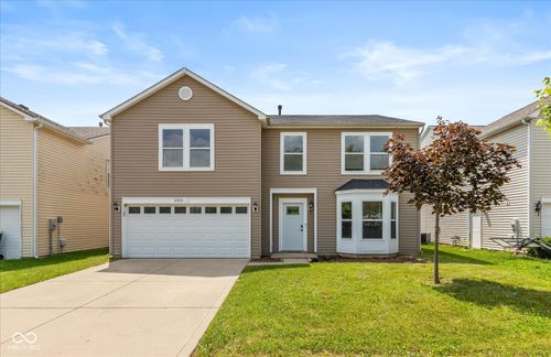 2372 Cedarmill Dr, Franklin, IN, 46131-6802 | Card Image