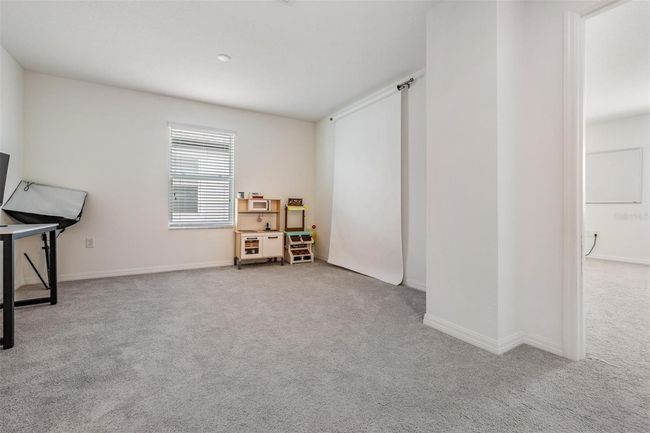 Upstairs bonus room | Image 18