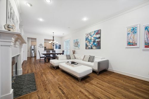 6837 Staffordshire Blvd, Houston, TX, 77030-4107 | Card Image