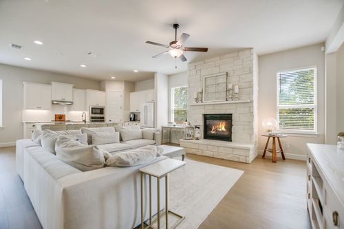 195 Autumn Wood Ln, Austin, TX, 78737-4869 | Card Image