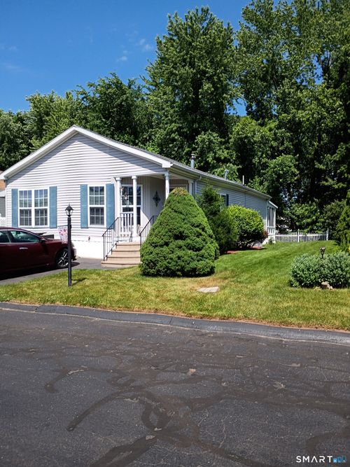 23 Laurel Cir, East Windsor, CT, 06088-1717 | Card Image