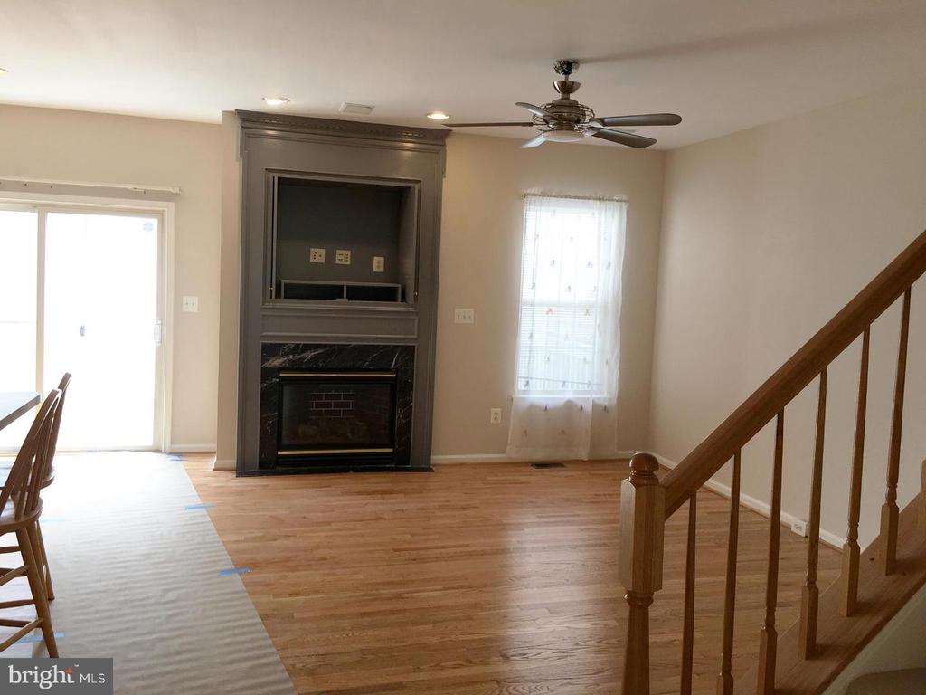 Residential Lease in ALEXANDRIA 4