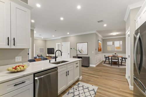 312-10100 S Willow St, Manchester, NH, 03103-2390 | Card Image