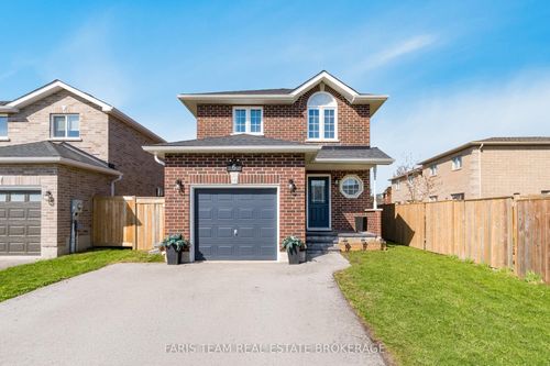 6 Majesty Blvd, Barrie, ON, L4M7K3 | Card Image