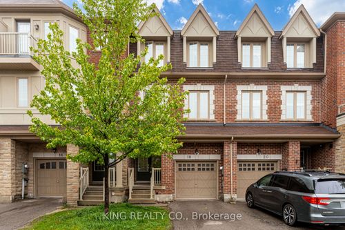 18 Tollgate St, Brampton, ON, L6Z0J1 | Card Image