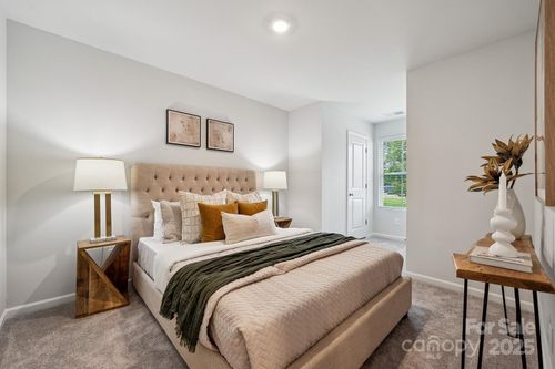 36-7110 Galago St, Charlotte, NC, 28216 | Card Image