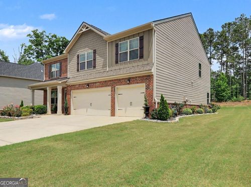 8033 Louis Dr, Locust Grove, GA, 30248-7111 | Card Image