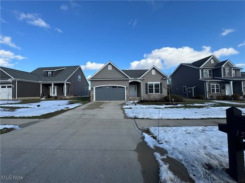 15135 Woodsong Drive, Middlefield, OH, 44062 | Card Image