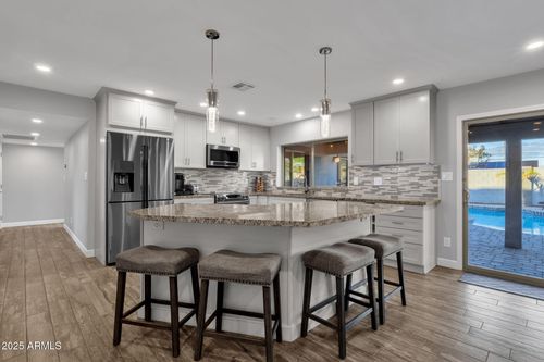 5210 E Karen Dr, Scottsdale, AZ, 85254-2340 | Card Image