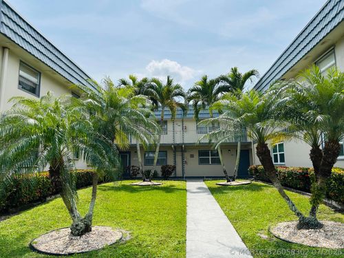 536 Brittany L, Delray Beach, FL, 33446-1161 | Card Image