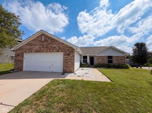 345 Leffler Dr, Indianapolis, IN, 46231-2581 | Card Image