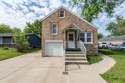 10066 W Wadsworth Rd, Beach Park, IL, 60099-3756 | Card Image