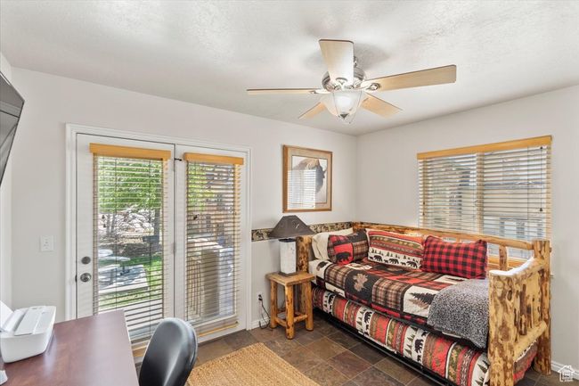 Bedroom 4 with a balcony | Image 15