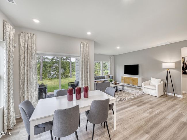 RAL_Oak-Manor_454-Sherwood_Interior_Dini | Image 9