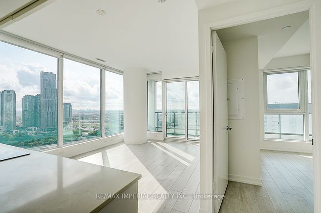 2603 - 5 Buttermill Ave, Condo with 2 bedrooms, 2 bathrooms and null parking in Vaughan ON | Image 18
