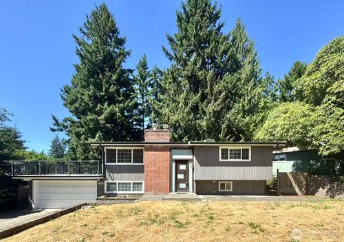 15662 Main St, Bellevue, WA, 98008-4311 | Card Image