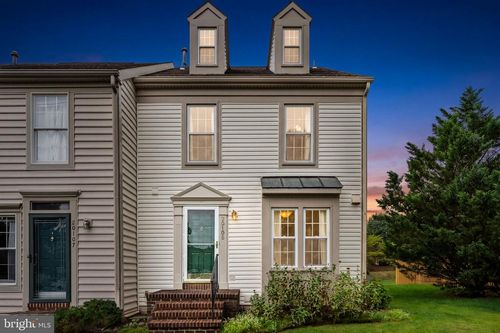 20105 Crew Sq, ASHBURN, VA, 20147-3335 | Card Image