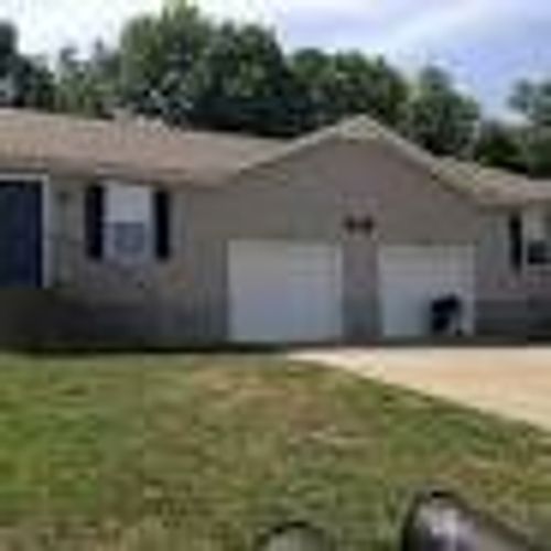 a-516A Luxury Dr, Clarksville, TN, 37043 | Card Image