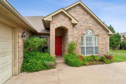 3012 Longmeadow, Edmond, OK, 73003-3063 | Card Image