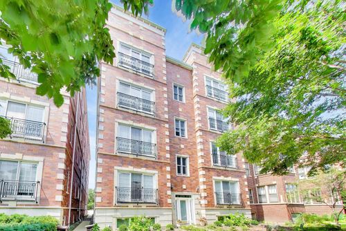 2s-608 Hinman Ave, Evanston, IL, 60202-3002 | Card Image