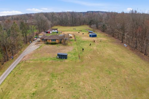 58765 Travis Rd, New Hudson, MI, 48165-9578 | Card Image