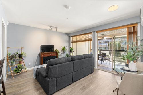 132-2860 Trethewey St, Abbotsford, BC, V2T0G5 | Card Image