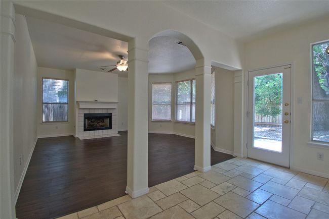 2423 Falcon Dr, House other with 3 bedrooms, 3 bathrooms and 4 parking in Round Rock TX | Image 11