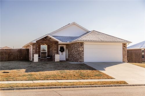 204 Oak Ave, Gentry, AR, 72734-4024 | Card Image