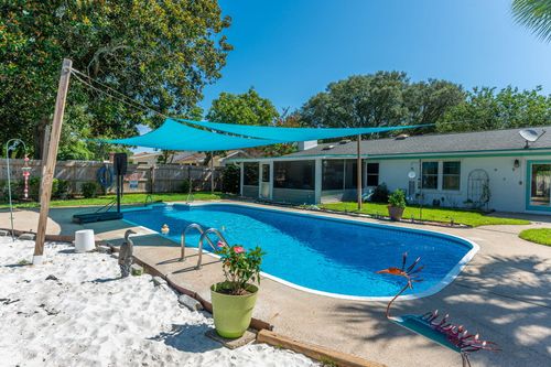 10 Lake Lorraine Cir, Shalimar, FL, 32579-1618 | Card Image