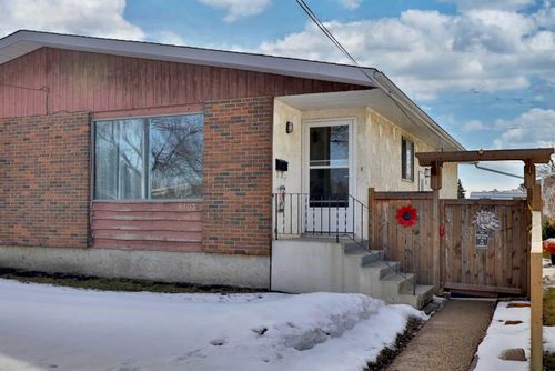 6403B 49 Avenue, Camrose, AB, T4V0P6 | Card Image