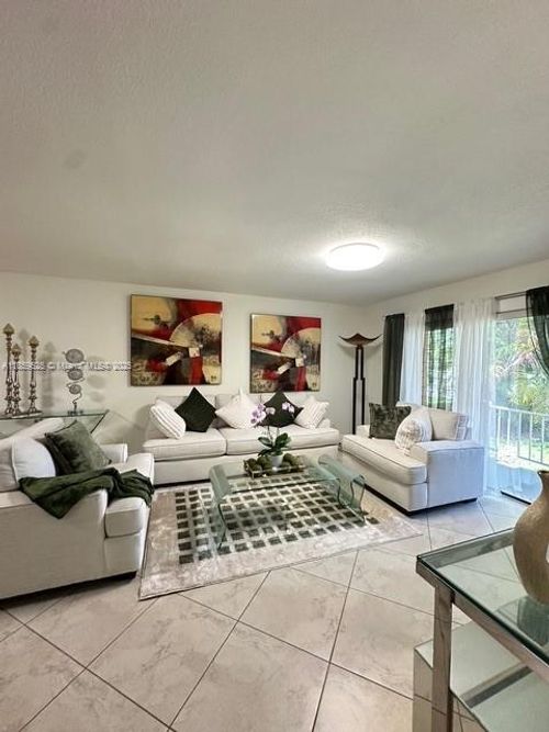 apt-r101-17901 Nw 68th Ave, Hialeah, FL, 33015-3918 | Card Image