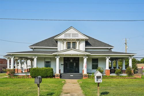 103 S Baker St, Ferris, TX, 75125-2613 | Card Image