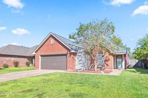 144 Wild Rose Ln, Youngsville, LA, 70592-5381 | Card Image