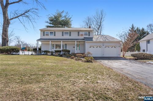 109 Windham Rd, Hillsdale, NJ, 07642-1316 | Card Image