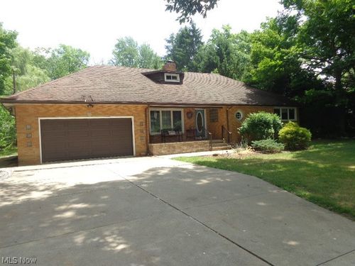11373 Ridge Road, North Royalton, OH, 44133 | Card Image