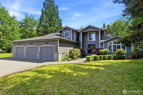 24015 Se 380th St, Enumclaw, WA, 98022-8841 | Card Image