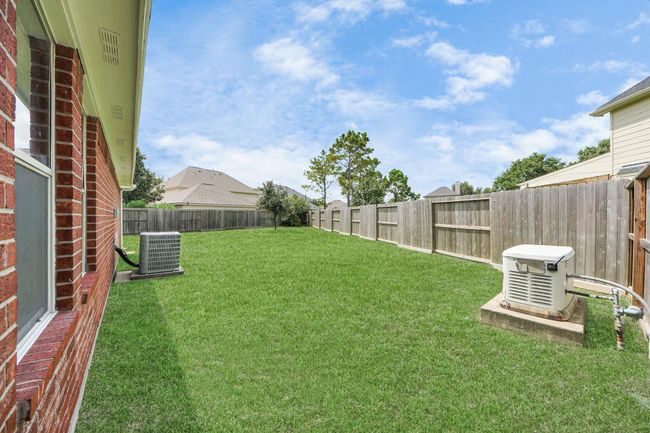 1705 White Willow Ln, House other with 4 bedrooms, 2 bathrooms and 2 parking in Pearland TX | Image 35