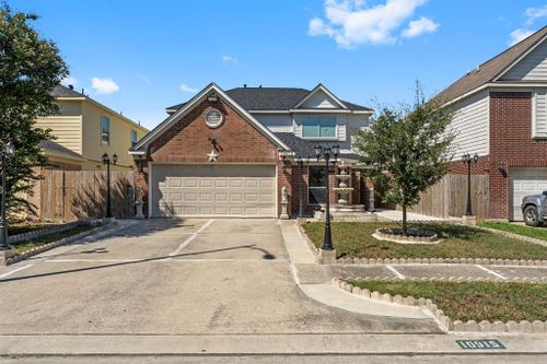 10915 Chelsea Knoll Ln, Houston, TX, 77067-3913 | Card Image