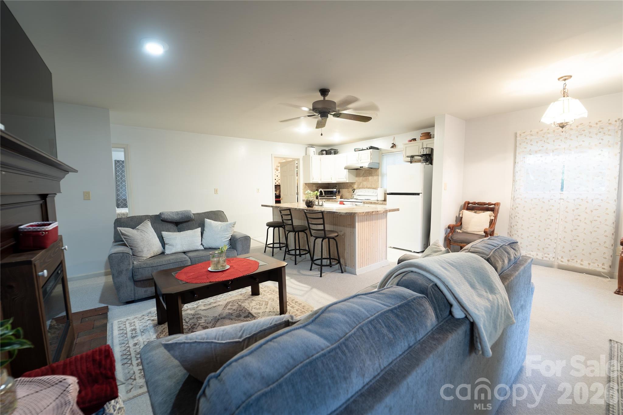 Residential in Sapphire 3