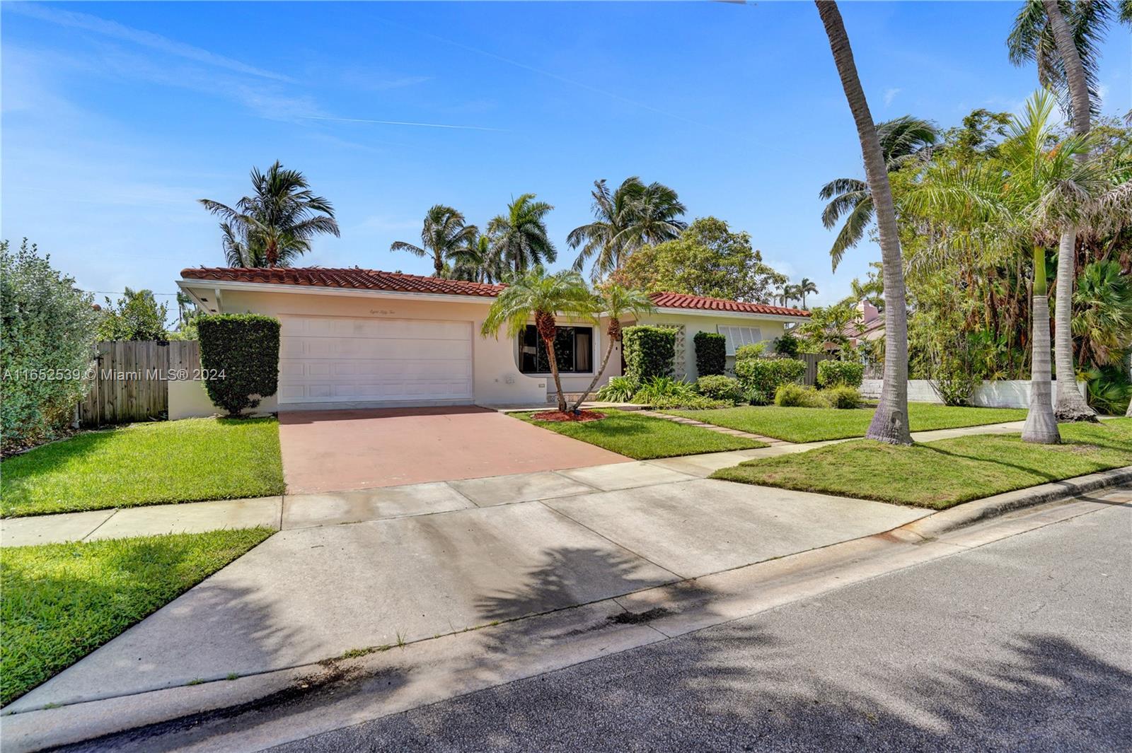 Tyler St, Hollywood, FL 33019