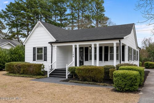 108 N Watauga Ave, Dunn, NC, 28334-3838 | Card Image