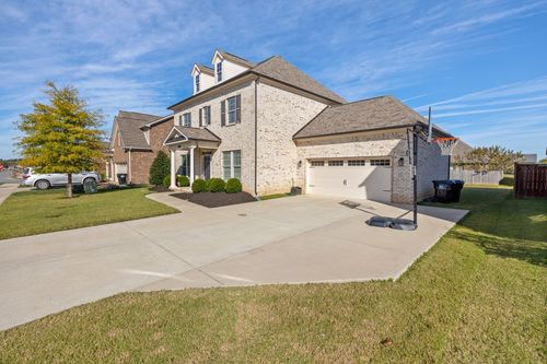 909 Sapphire Dr, Murfreesboro, TN, 37128-0670 | Card Image