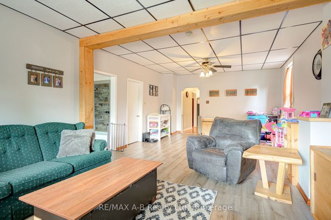 239 Nile St, House other with 4 bedrooms, 2 bathrooms and 8 parking in Stratford ON | Image 11