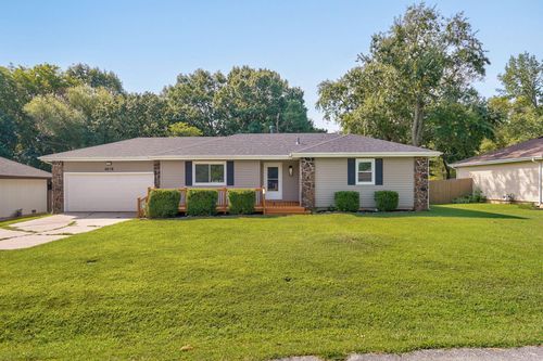 4018 W Dahlia Dr, Battlefield, MO, 65619-9729 | Card Image