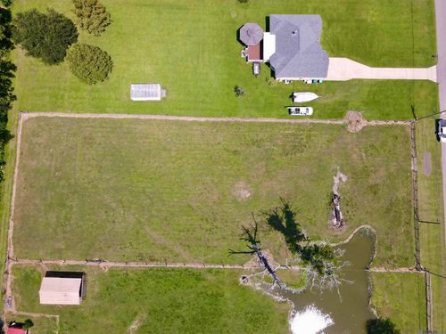 8856 Singleton Rd, Port Allen, LA, 70767-5083 | Card Image