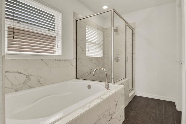 Primary Bathroom | Image 17