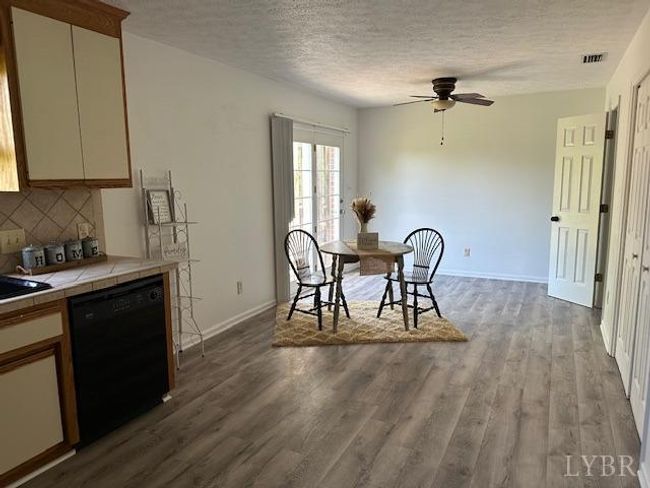 202 Rustwood Ct, Townhouse with 3 bedrooms, 2 bathrooms and null parking in Rustburg VA | Image 8