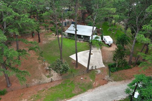 121 Pony Grass Ln, Bastrop, TX, 78602-5092 | Card Image