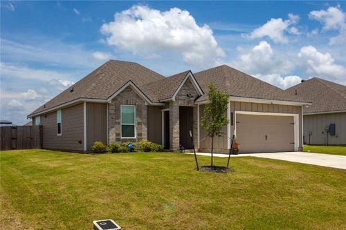 293 Harvest Lk Dr, Snook, TX, 77878 | Card Image