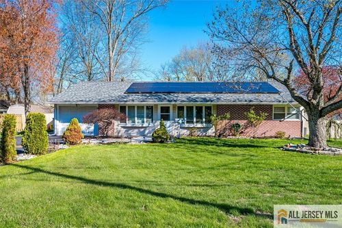23 Wheeler Rd, Kendall Park, NJ, 08824-1111 | Card Image